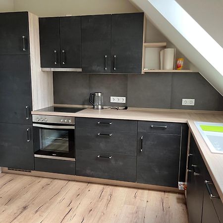 Luxus Lindenhof Apartments -Ferienwohnungen In Friesland An Der Nordsee Am Naturschutzgebiet Urwald Neuenburg  Bilik gambar