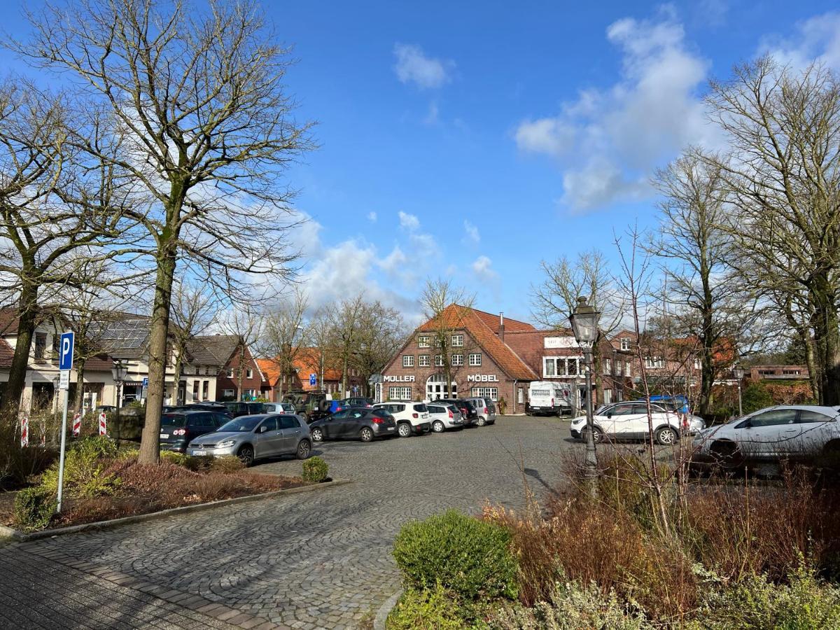 Luxus Lindenhof Apartments -Ferienwohnungen In Friesland An Der Nordsee Am Naturschutzgebiet Urwald Neuenburg  Bilik gambar