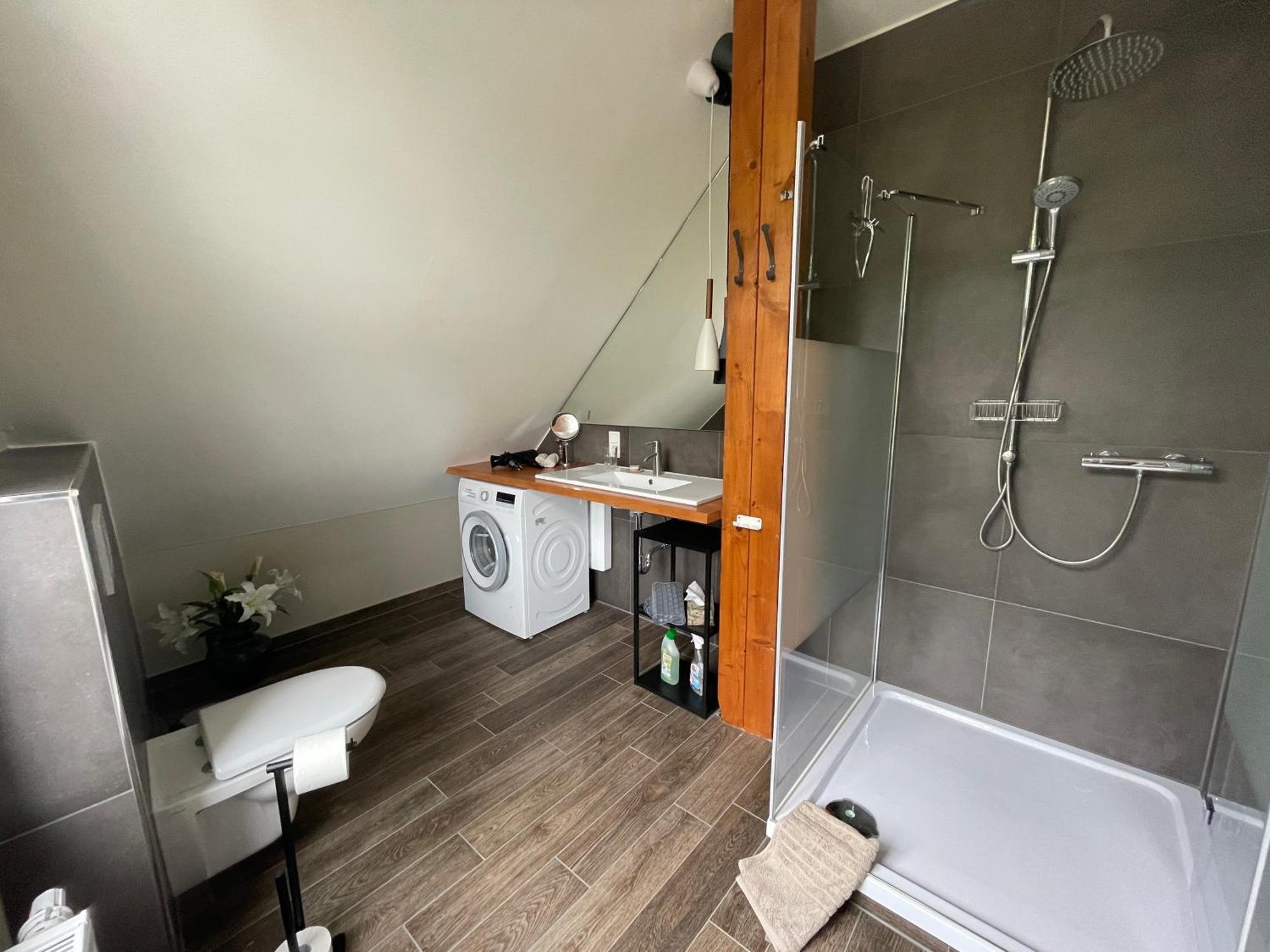 Luxus Lindenhof Apartments -Ferienwohnungen In Friesland An Der Nordsee Am Naturschutzgebiet Urwald Neuenburg  Luaran gambar